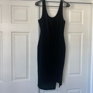 Black velvet dress w/ slit! Size M